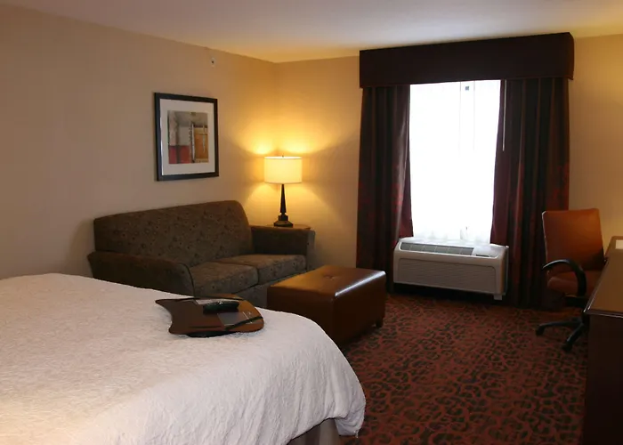 Hampton And Hotel Peru