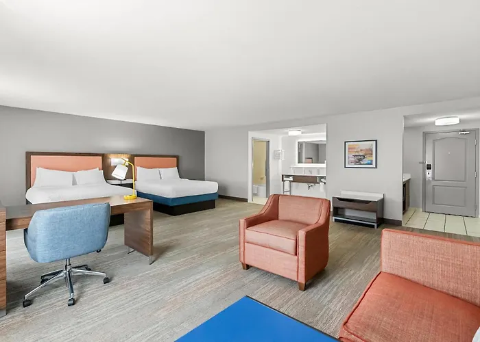 Hampton And Hotel