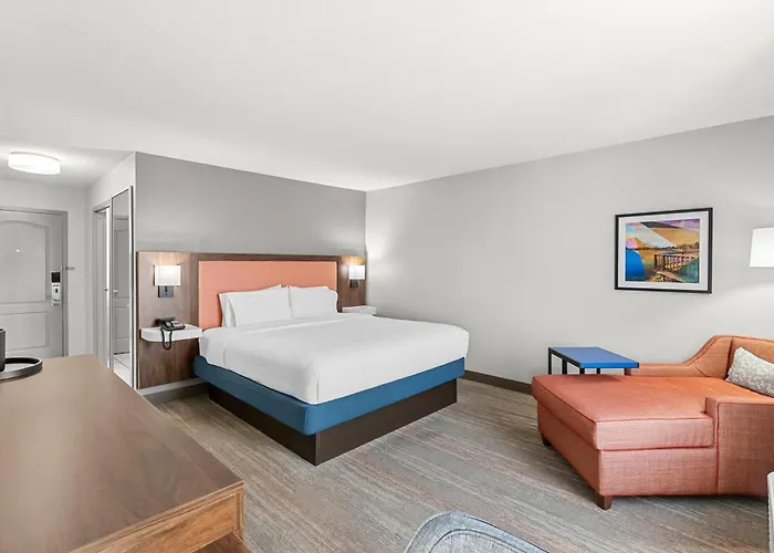 Hotel Hampton And