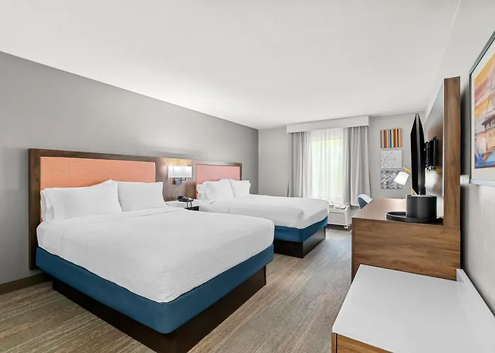 Hampton And Hotel 3*